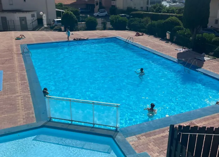 Ile Des Pecheurs Cap D'agde Tennis Apartament Agde